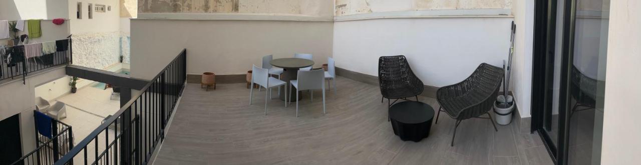 Apartamentos Breton 17 Suite Con Terraza アリカンテ エクステリア 写真