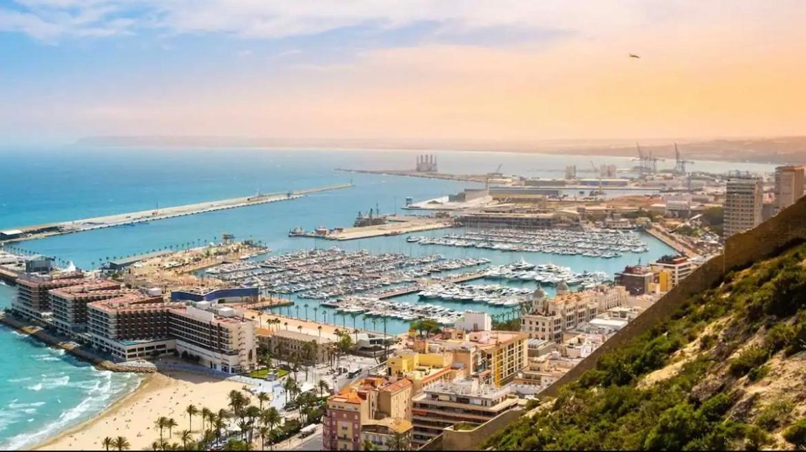 Apartamentos Breton 17 Suite Con Terraza アリカンテ エクステリア 写真